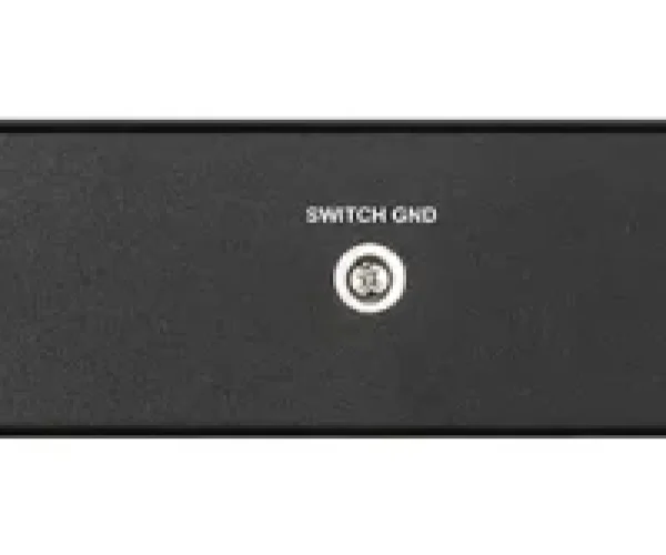 D-Link 28-Port Gigabit Smart Managed Switch; 24 port 10/100/1000Base-T ports + 4 SFP ports