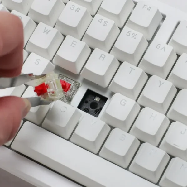 Ducky Keyboard Zero 6108 100% Mechanical Wireless Keyboard; RGB; USB 2.0 / 2.4GHz / BT - White - Cherry MX2A Blue switches.