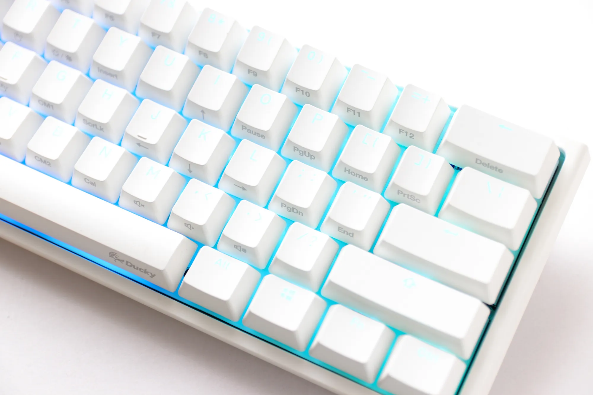 Ducky Keyboard One 2 Pro 60% Mechanical Keyboard; RGB; PBT Double Shot Keycaps - White- Cherry Black . - Image 5